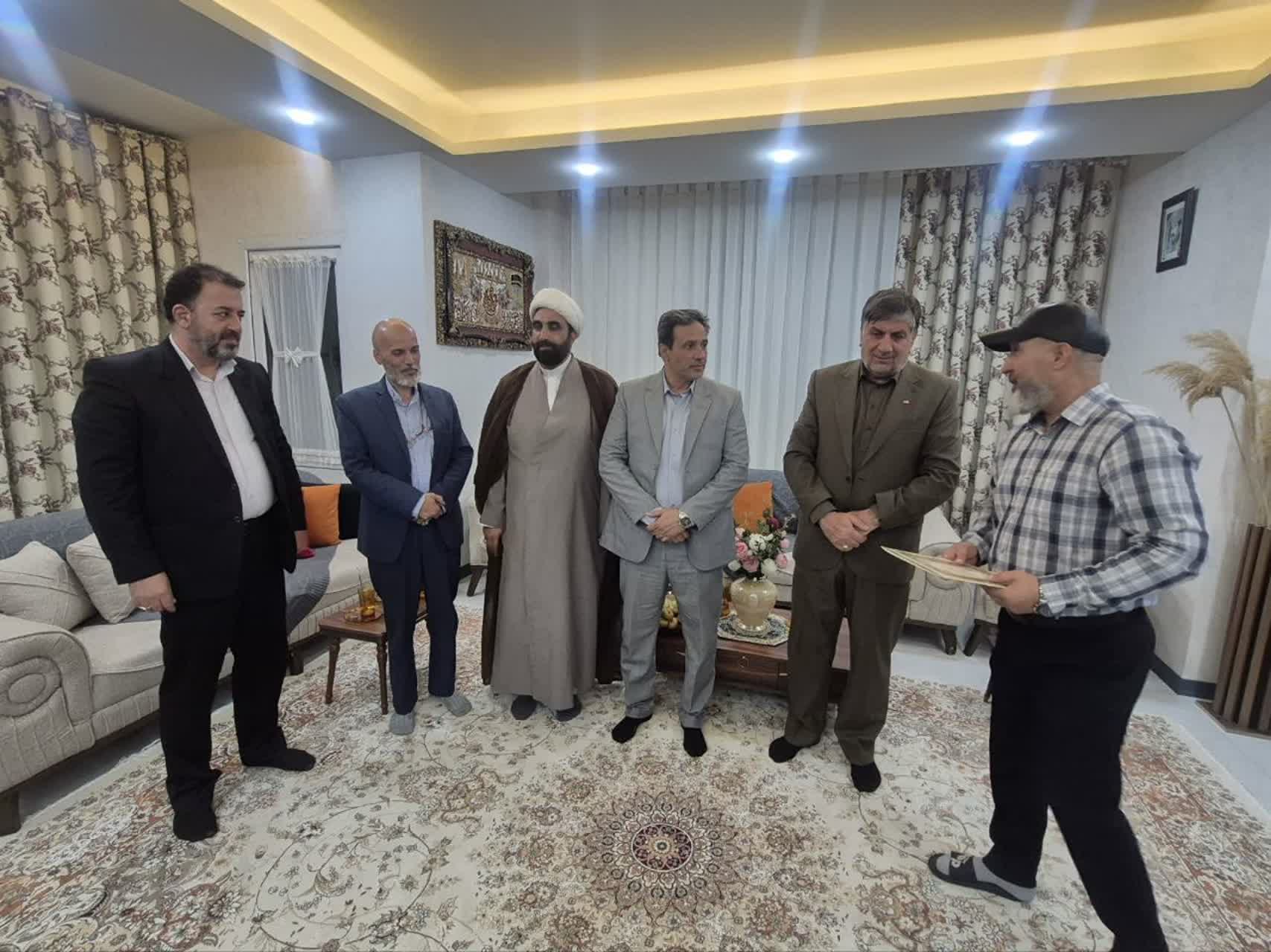 سرکشی رئیس سازمان جهاد کشاورزی کرمانشاه از خانواده شهید پژوهنده